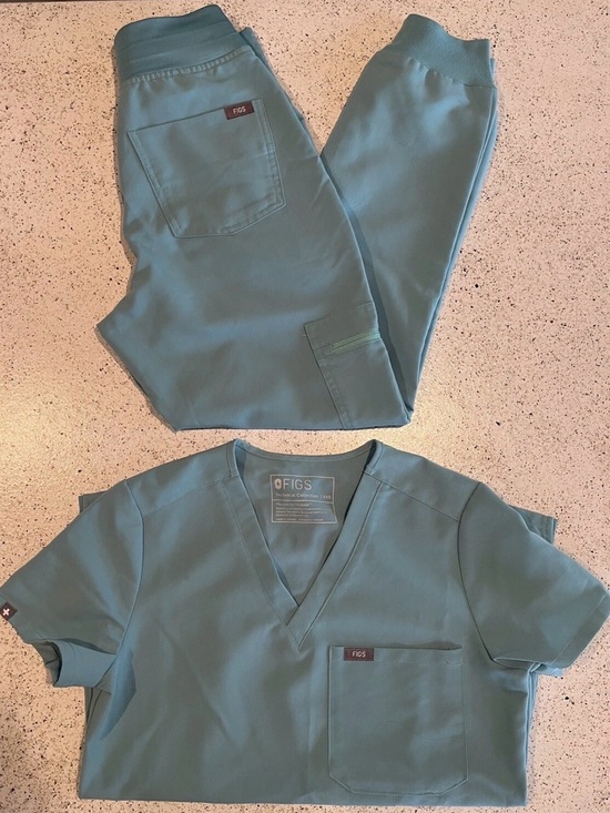 Figs Other - Figs Seaglass XXS Petite Jogger and one pocket top set